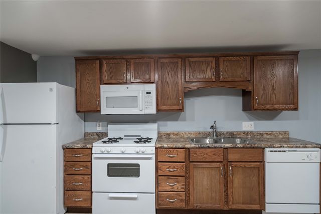 825 SE 4th Street, Ankeny, IA 50021