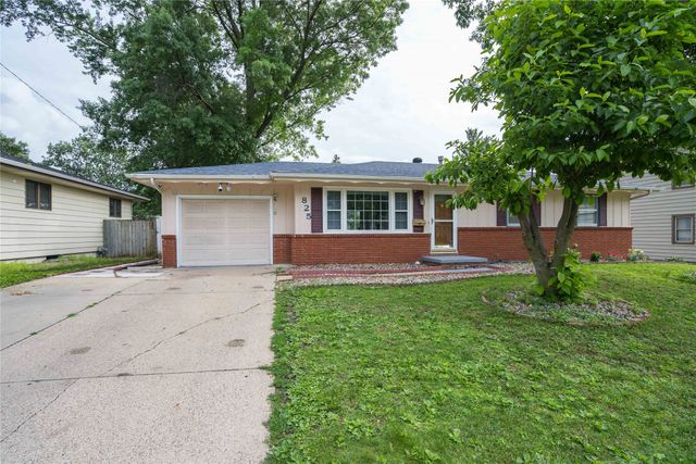 825 SE 4th Street, Ankeny, IA 50021