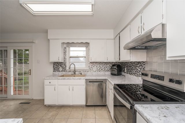 825 SE 4th Street, Ankeny, IA 50021