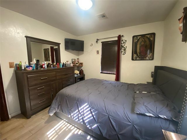 6112 NW 55th Street, Warr Acres, OK 73122