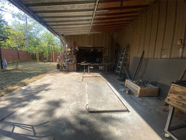 6112 NW 55th Street, Warr Acres, OK 73122