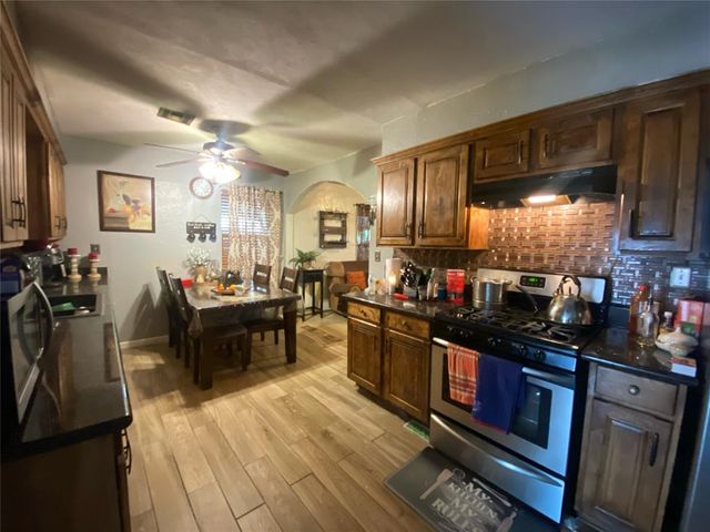 6112 NW 55th Street, Warr Acres, OK 73122