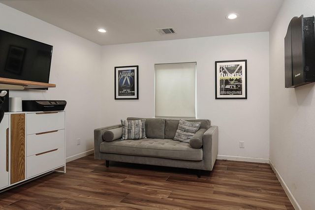 4007 Markham Street, Houston, TX 77027
