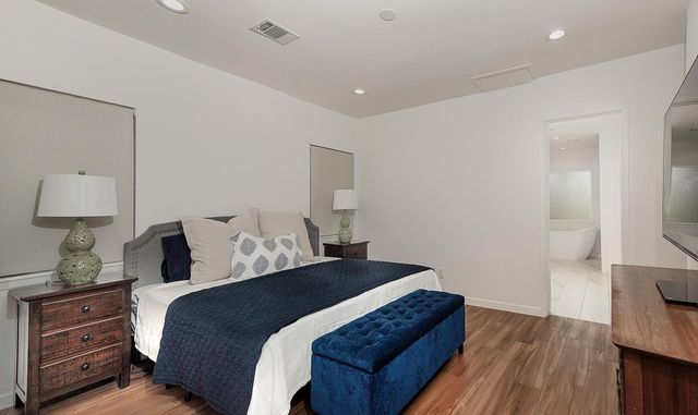 4007 Markham Street, Houston, TX 77027