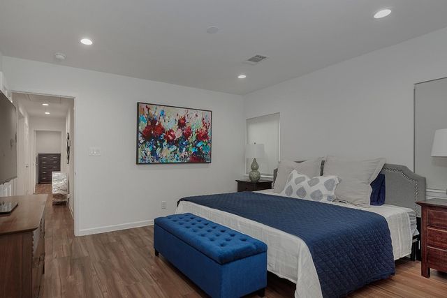 4007 Markham Street, Houston, TX 77027