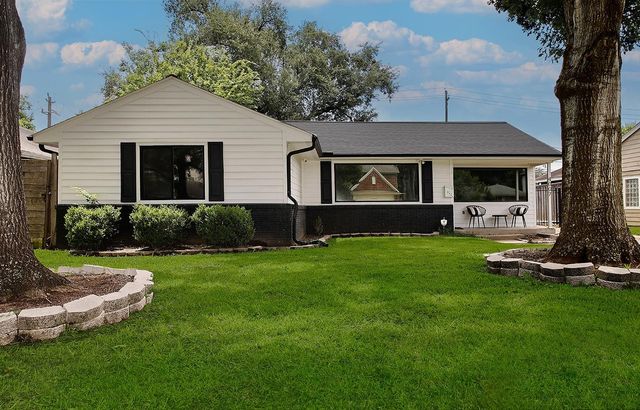4007 Markham Street, Houston, TX 77027