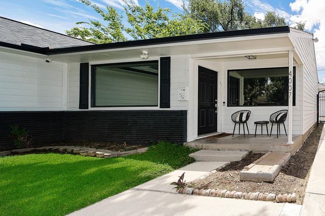 4007 Markham Street, Houston, TX 77027