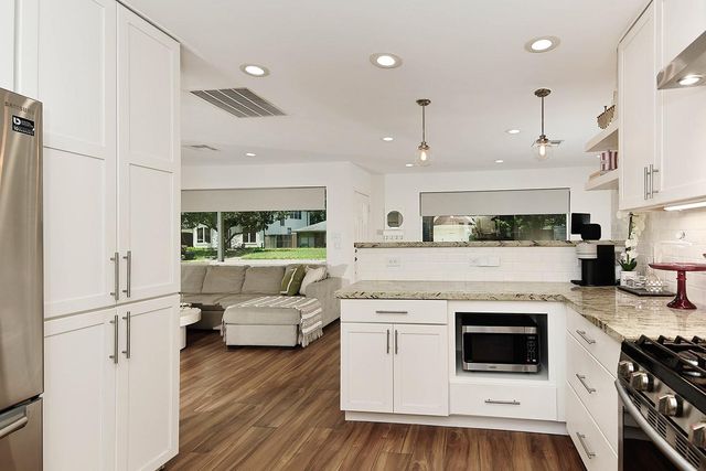 4007 Markham Street, Houston, TX 77027