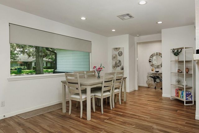 4007 Markham Street, Houston, TX 77027