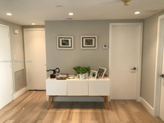 11113 Biscayne Boulevard 1955, Miami, FL 33181