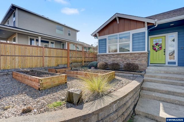 371 Golden Eagle St NW, Salem, OR 97304