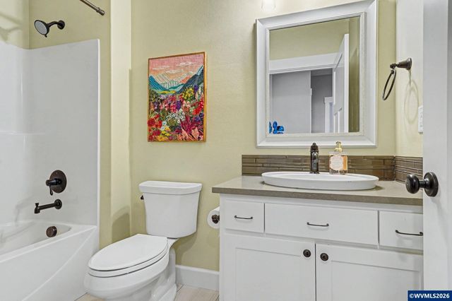 371 Golden Eagle St NW, Salem, OR 97304