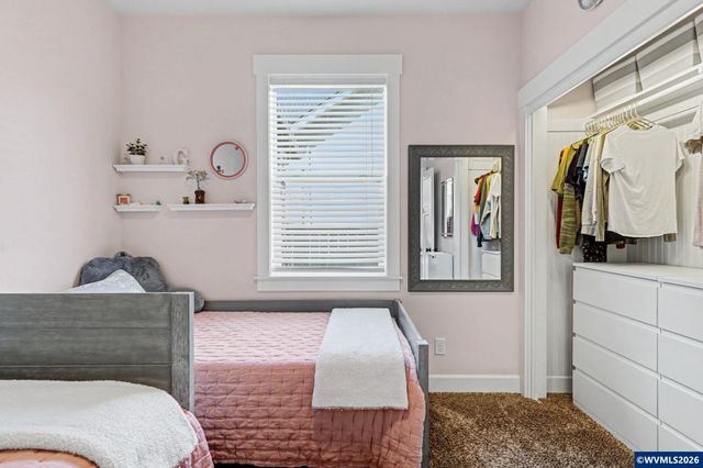 371 Golden Eagle St NW, Salem, OR 97304