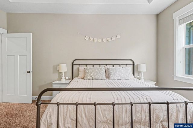 371 Golden Eagle St NW, Salem, OR 97304