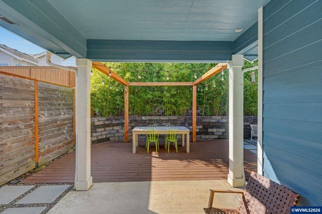 371 Golden Eagle St NW, Salem, OR 97304