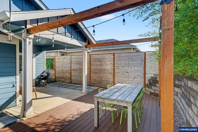 371 Golden Eagle St NW, Salem, OR 97304