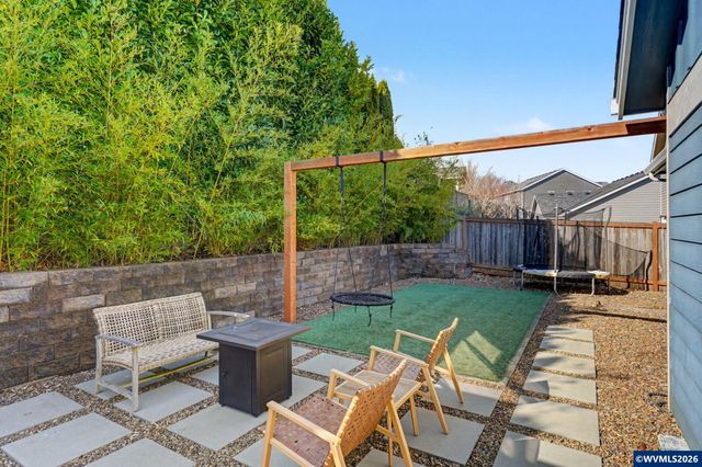 371 Golden Eagle St NW, Salem, OR 97304