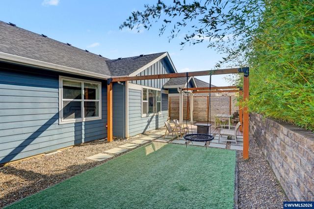 371 Golden Eagle St NW, Salem, OR 97304