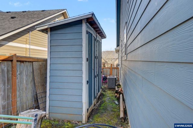 371 Golden Eagle St NW, Salem, OR 97304