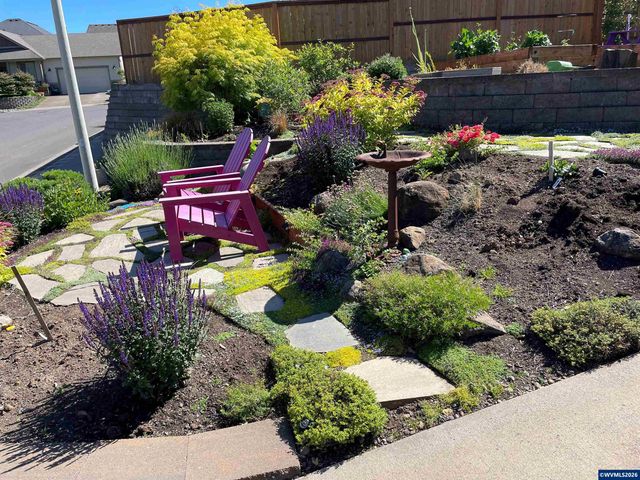 371 Golden Eagle St NW, Salem, OR 97304