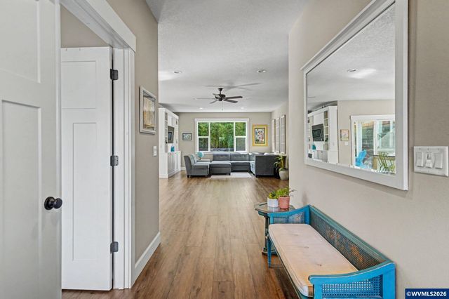 371 Golden Eagle St NW, Salem, OR 97304