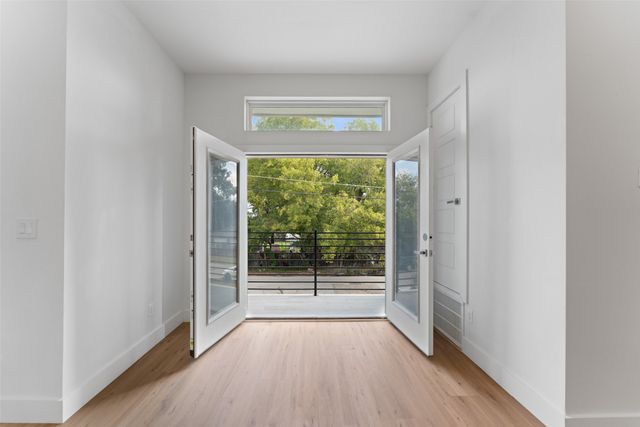 2513 Crossman Avenue, Dallas, TX 75212