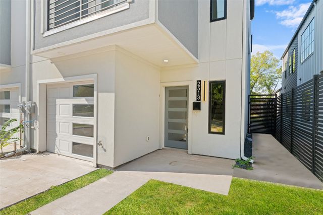 2513 Crossman Avenue, Dallas, TX 75212
