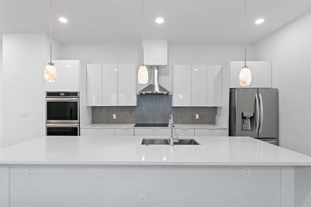 2513 Crossman Avenue, Dallas, TX 75212