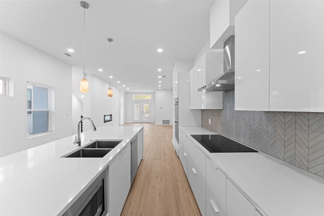 2513 Crossman Avenue, Dallas, TX 75212