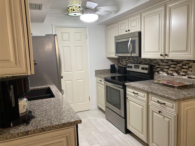 6114 43RD STREET W 101E, Bradenton, FL 34210