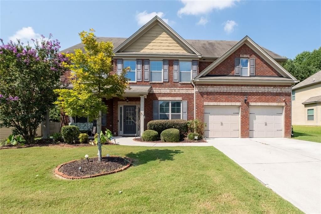 3227 HOLLOWSTONE Drive, Loganville, GA 30052