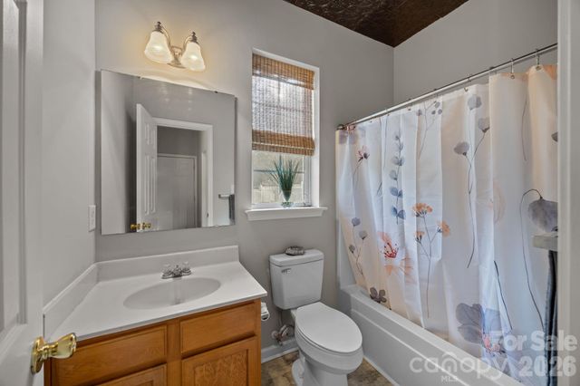 124 Wedge View Way, Statesville, NC 28677