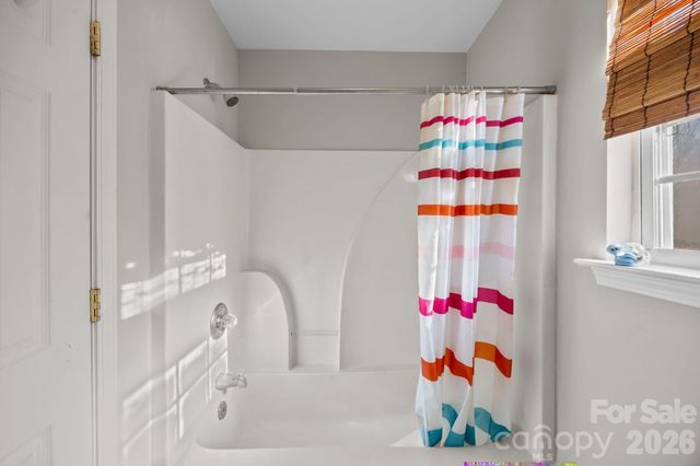 124 Wedge View Way, Statesville, NC 28677