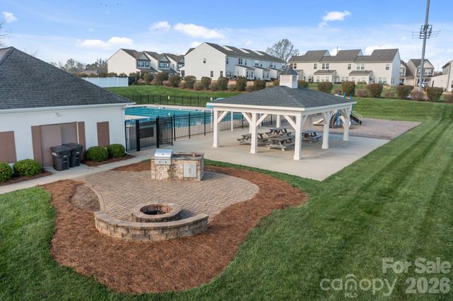 124 Wedge View Way, Statesville, NC 28677