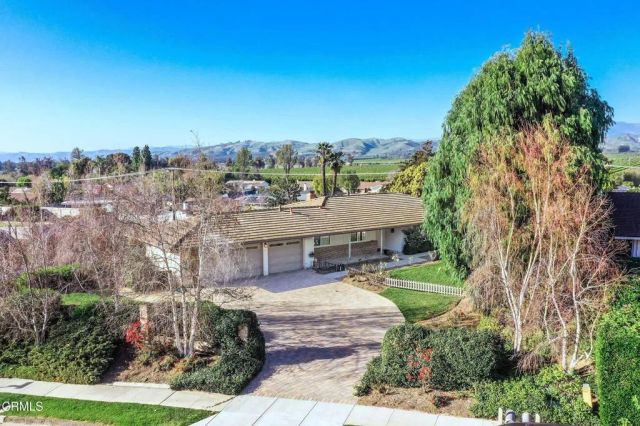 821 Trueno Avenue, Camarillo, CA 93010