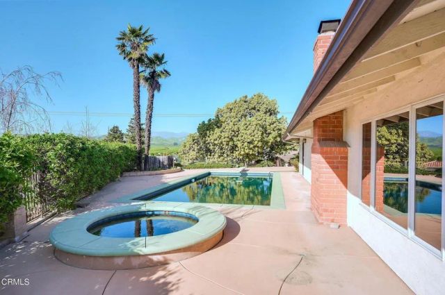 821 Trueno Avenue, Camarillo, CA 93010