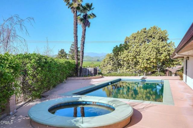 821 Trueno Avenue, Camarillo, CA 93010