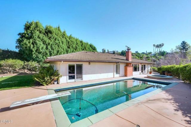 821 Trueno Avenue, Camarillo, CA 93010