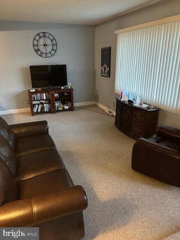 726 MILDRED AVE, Somerdale, NJ 08083