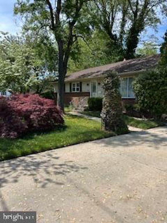 726 MILDRED AVE, Somerdale, NJ 08083