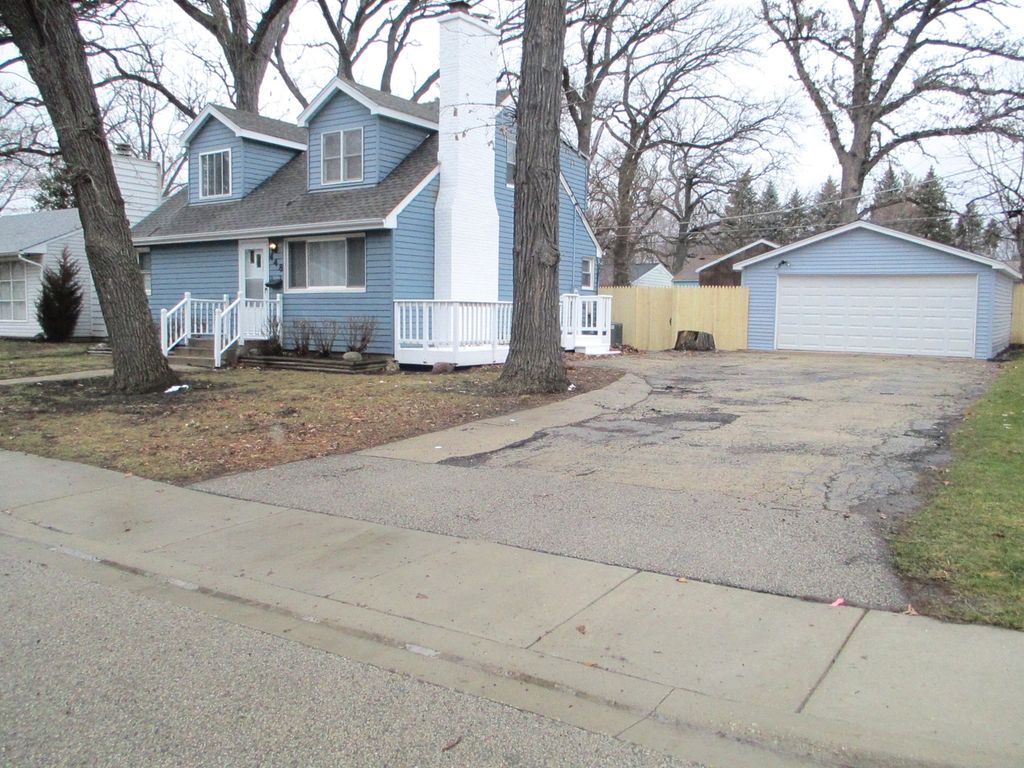 448 Midway Drive, Mundelein, IL 60060 — exterior