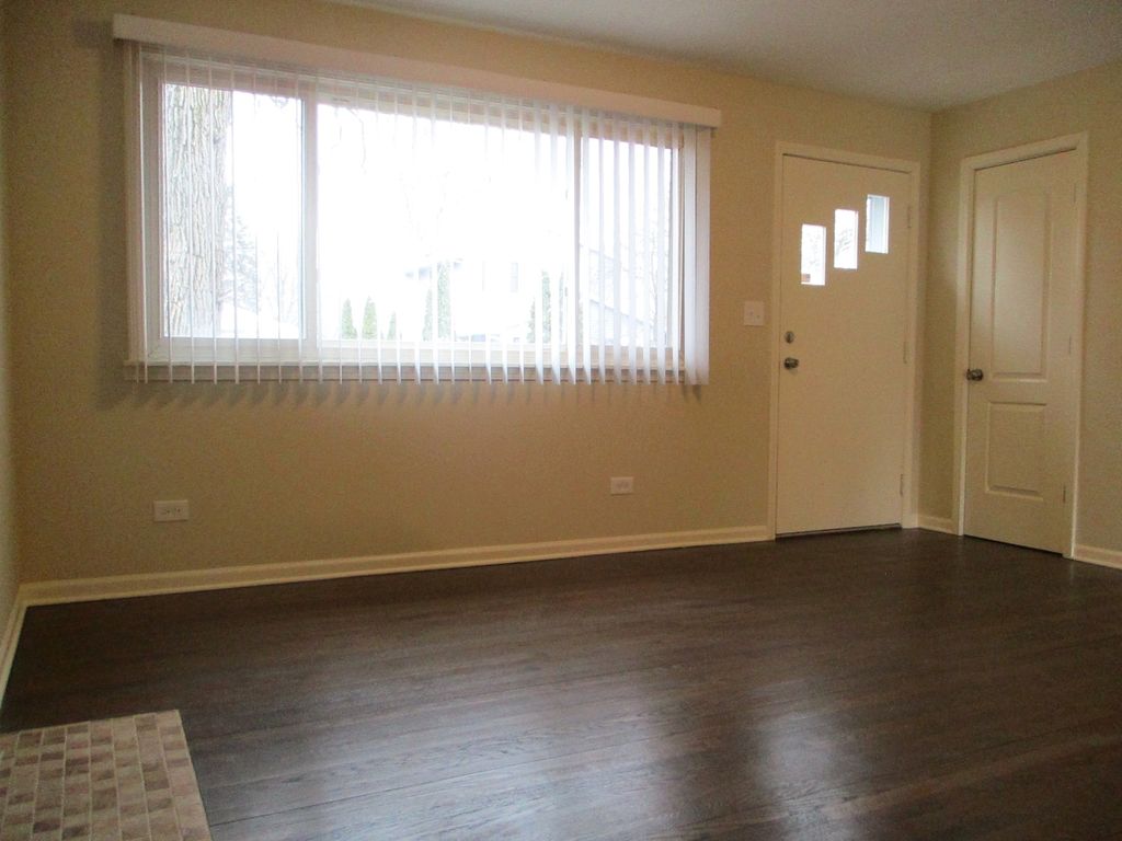 448 Midway Drive, Mundelein, IL 60060 — photo 4