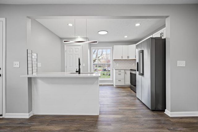 105 Saxon Mist Dr, Nashville, TN 37217