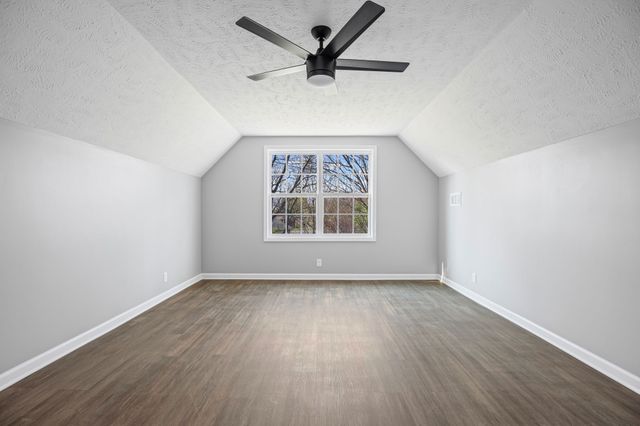 105 Saxon Mist Dr, Nashville, TN 37217
