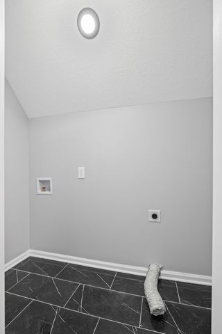 105 Saxon Mist Dr, Nashville, TN 37217