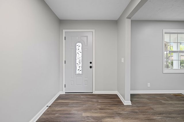 105 Saxon Mist Dr, Nashville, TN 37217