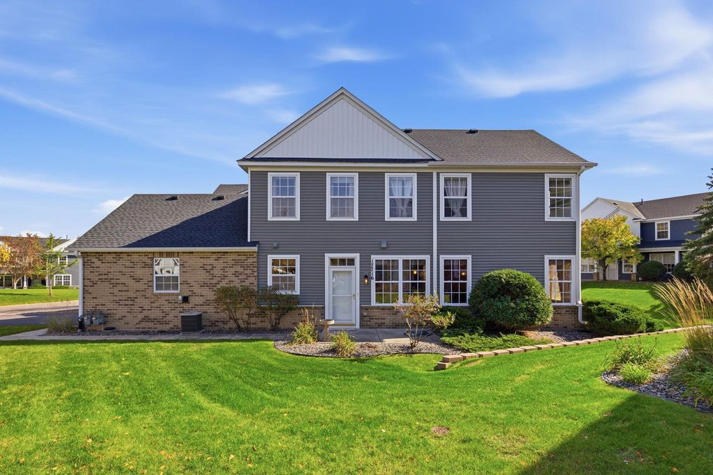 17716 68th Place N, Maple Grove, MN 55311 — photo 2