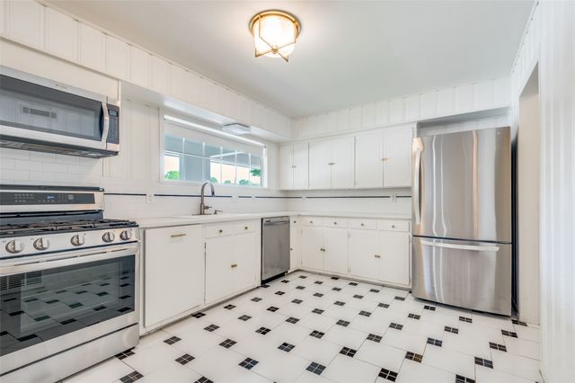 1812 Pilgrim Drive, Irving, TX 75061