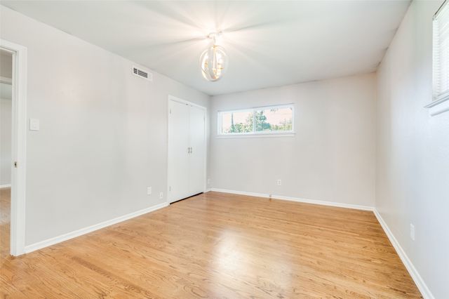 1812 Pilgrim Drive, Irving, TX 75061