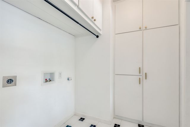 1812 Pilgrim Drive, Irving, TX 75061